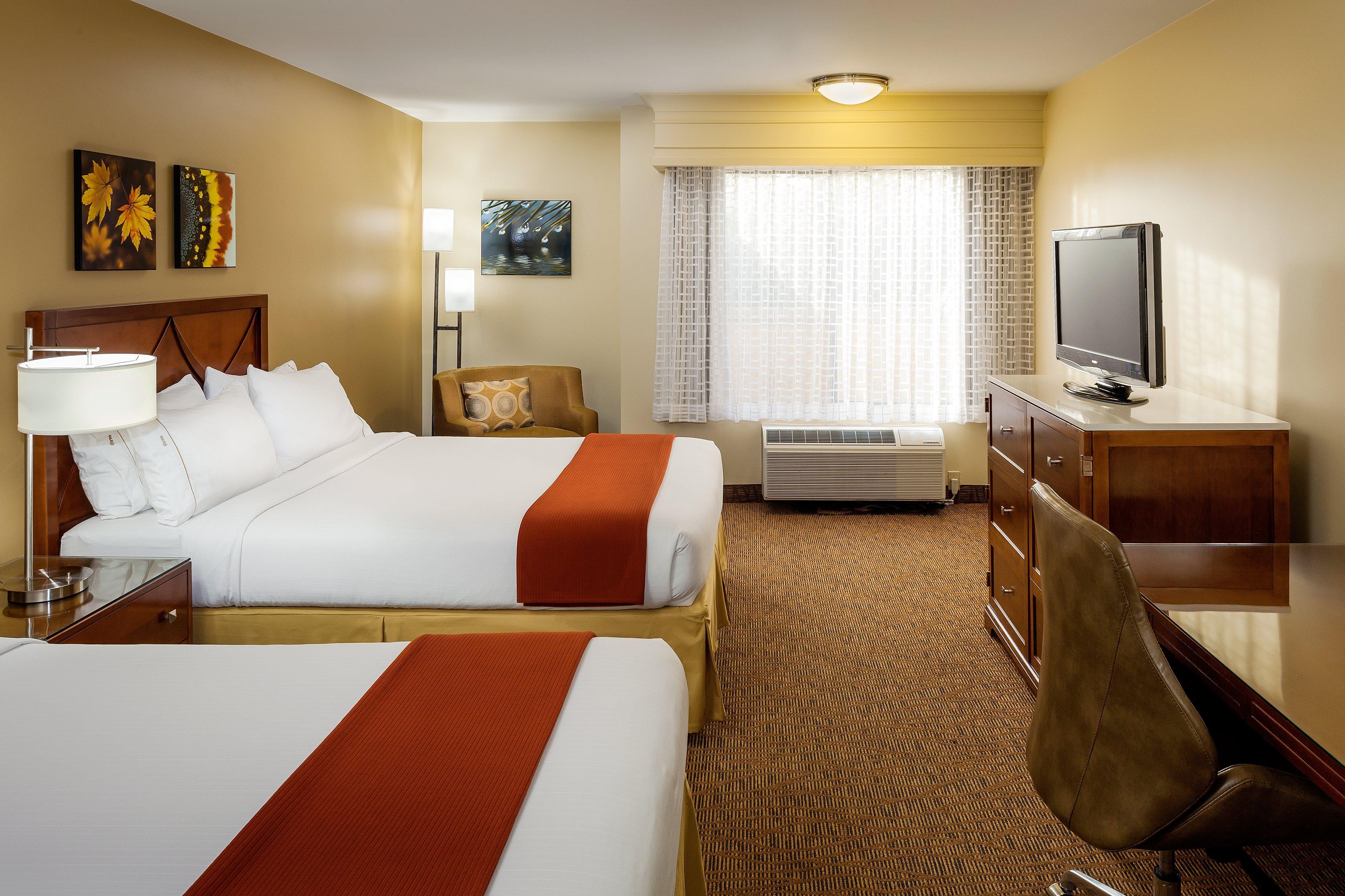Holiday Inn Express Simi Valley By Ihg Exterior photo