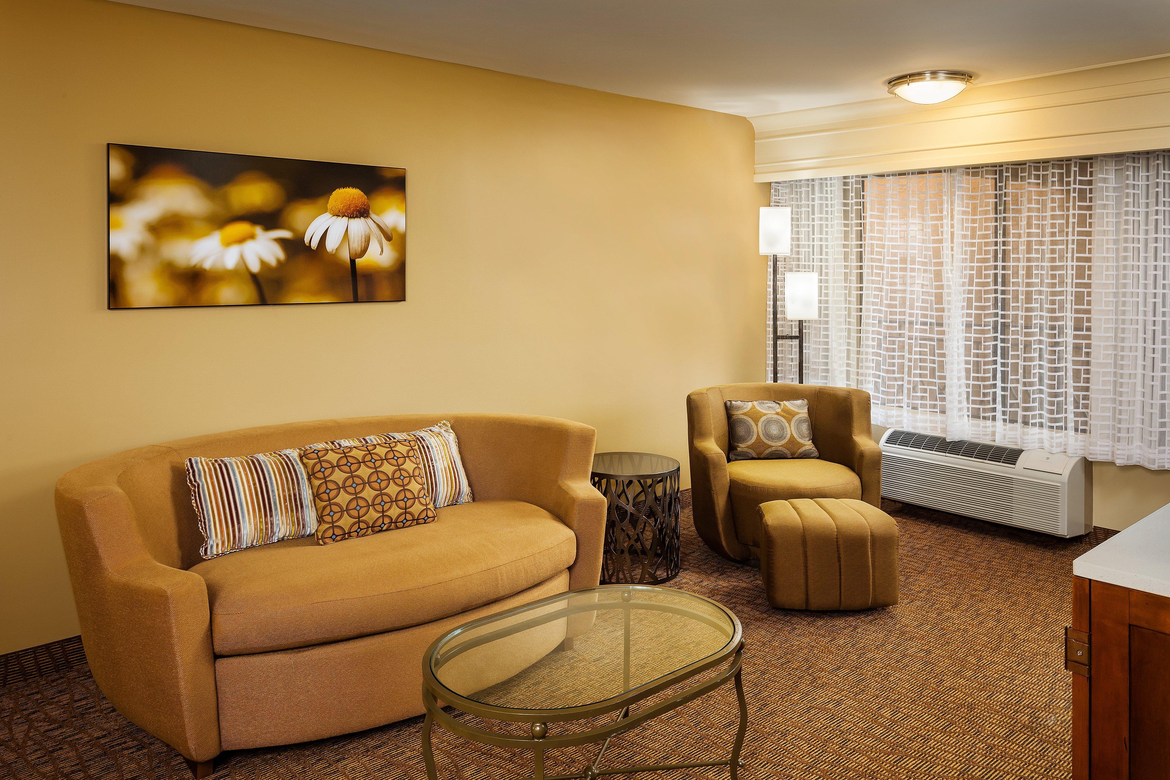 Holiday Inn Express Simi Valley By Ihg Exterior photo