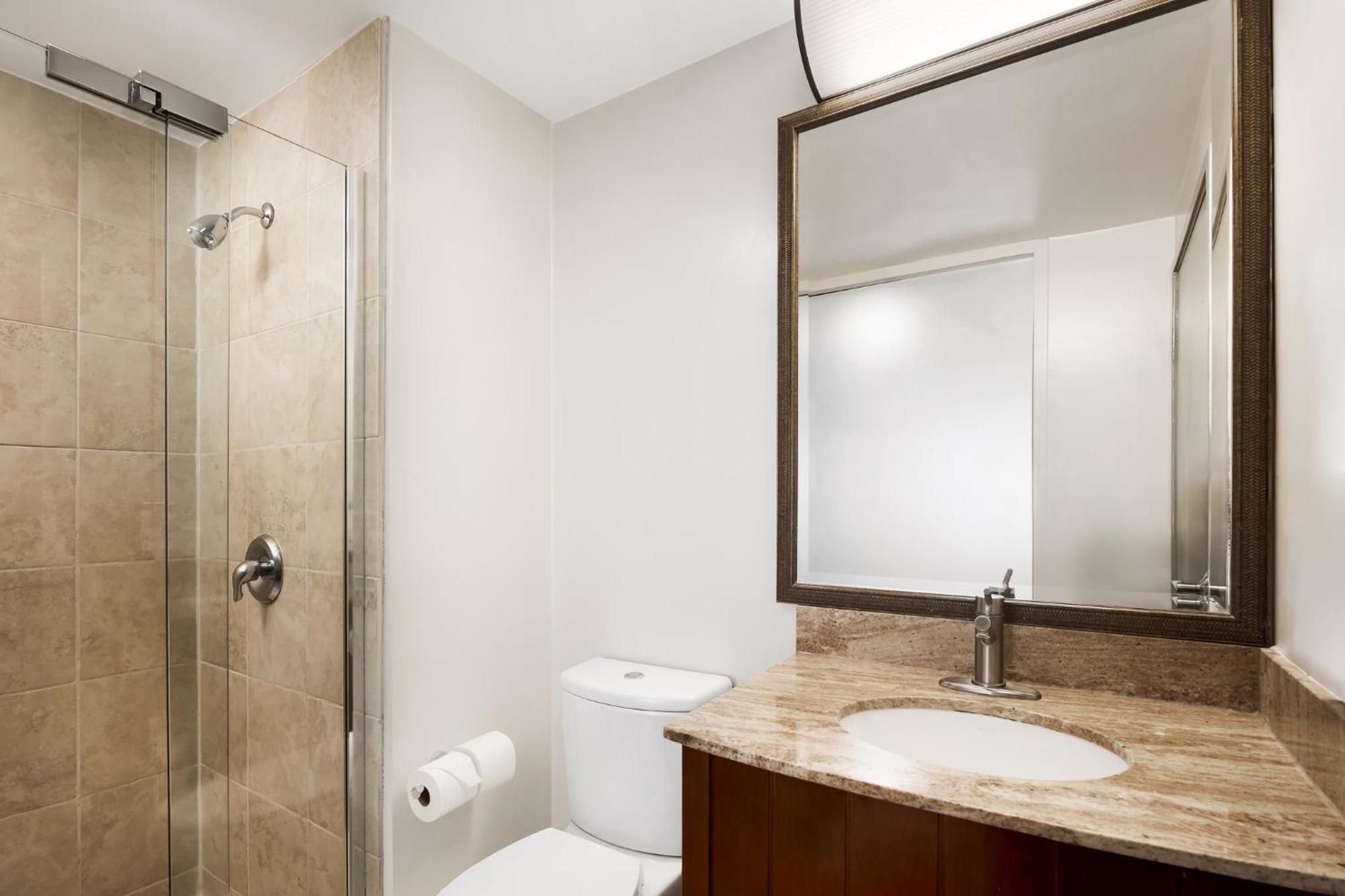 Holiday Inn Express Simi Valley By Ihg Exterior photo